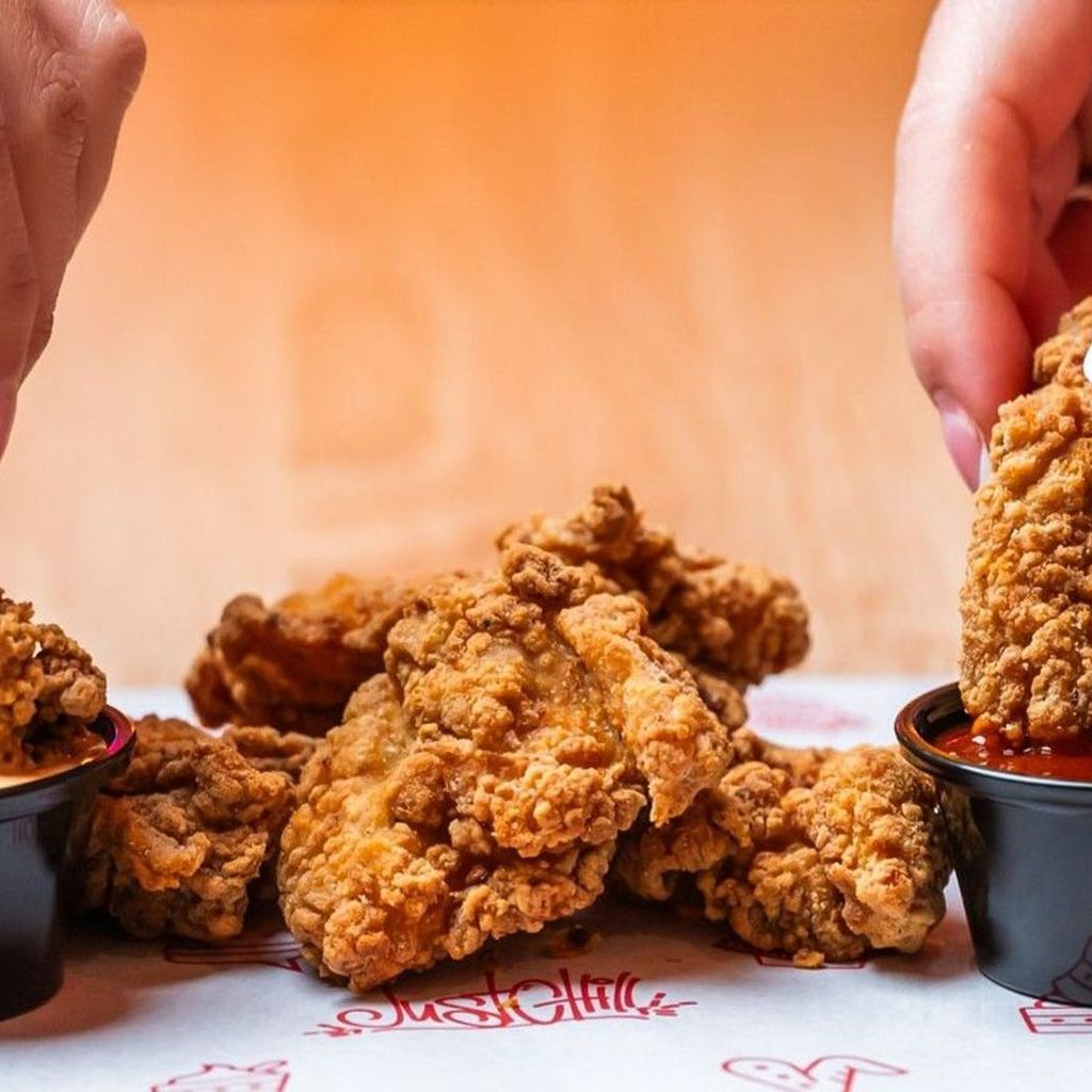BONELESS WINGS (6)