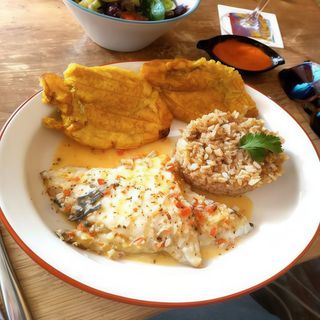 Filete De Dorada en salsa de coco