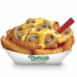 Картофель с сырным соусом и грибами  стандарт              (200 гр)