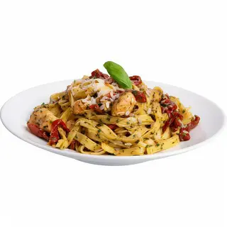 Spaghetti z kurczakiem,  Suszonymi pomidorami i pesto