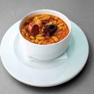 Fabada Asturiana Con Su Compango