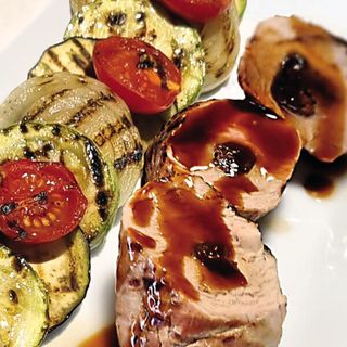 Скалопини с гриловани зеленчуци (300г)