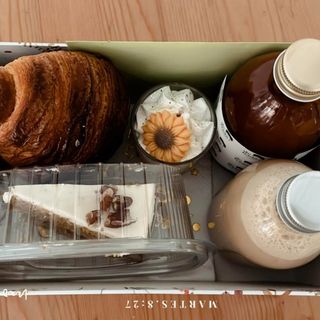 Pack 4: Desayuno regalo 