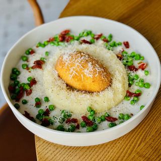 Котлета по-київськи