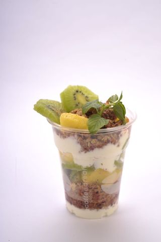 Crunchy parfe tropsko voće