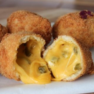 Chili Cheese Bites (4 Uds.)