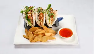Bao buns shrimp tempura tartare