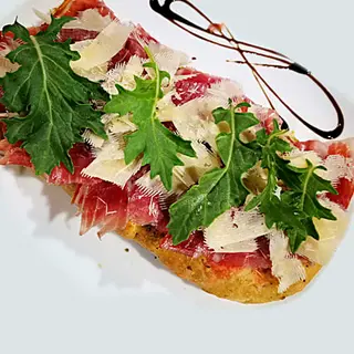 Focaccia c/ Jamón Iberico y  Parmesano