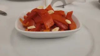 Salată de ardei copt