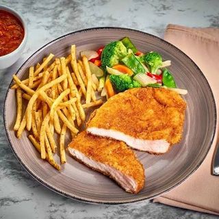 Milanesa De Pollo Con Patatas O Ensalada