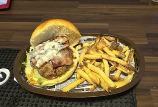 La Hamburguesa Que Sobrevivió