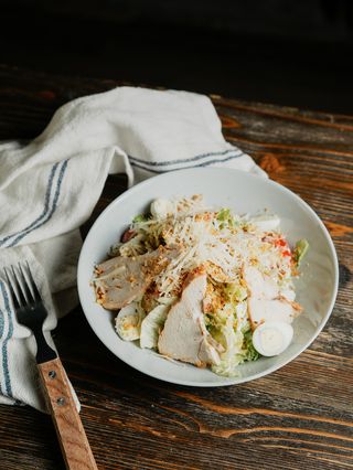 Цезарь с куриным филе (296г)