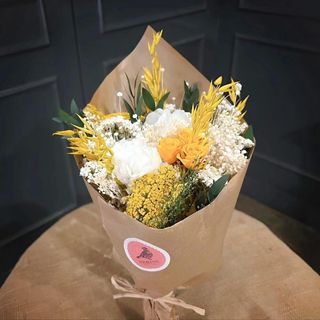 Ramo De Flores Preservadas Bella