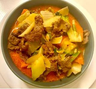 Cury czerwone z krewetkami