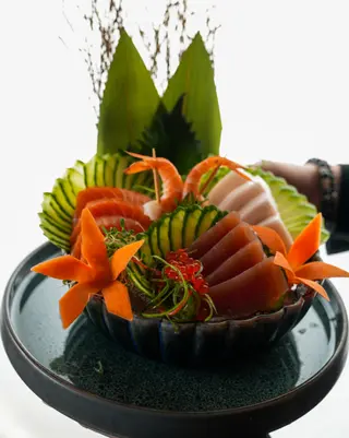 SASHIMI ŚREDNIE 9 SZT.