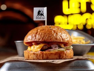 Чізбургер та картопля фрі (250/65g)