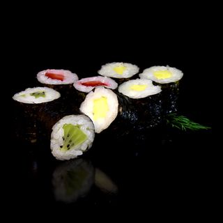 6. Sushi Keki  e Maki