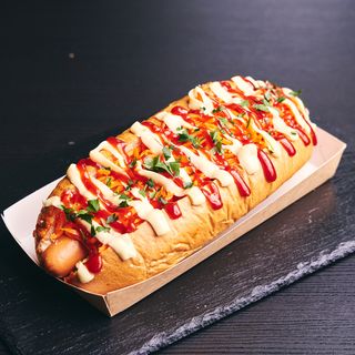 Hot-Dog w bułce 300g