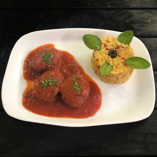 Chifteluțe de post cu sos tomat