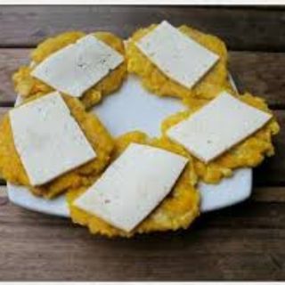 Patacones Con Queso