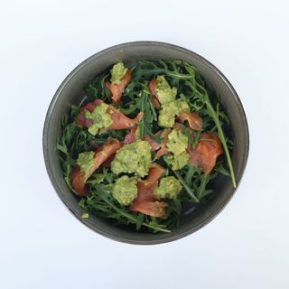 Ensalada De Salmón Y Aguacate