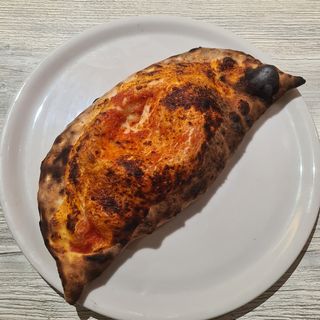 Panzerotto Gigante al Forno con Provolone, 