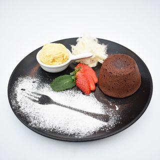 Шоколадово суфле с топка сладолед (120г)