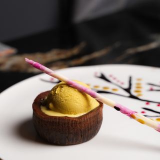 Soufflè al cioccolato con gelato