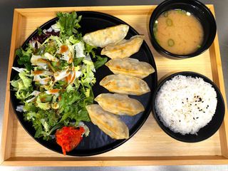 53. Combo Gyozas
