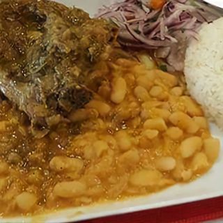 Seco De Cordero Con Frijoles