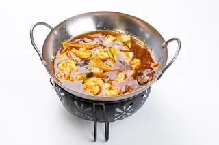 136 Padella fuoco con gamberi piccante