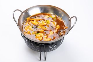 136 Padella fuoco con gamberi piccante