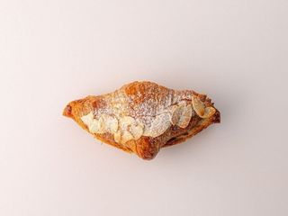 Міні круасан із мигдалем (40g)