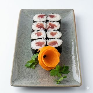 N38 Maki atún (8 uds.)