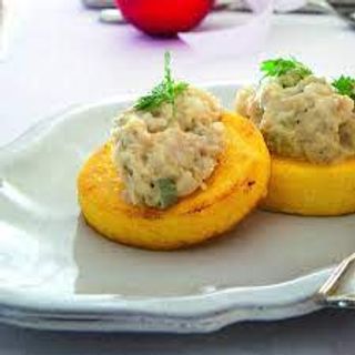 Baccala mantecato su crostino di polenta 
