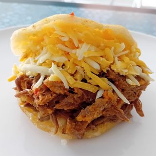 Arepa de carne de ternera 