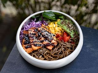 Боул з лососем (320g)