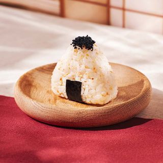 Онигири с угрем