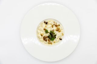 Gnocchi cu gorgonzola si nuca
