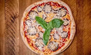 Pizza parmesana