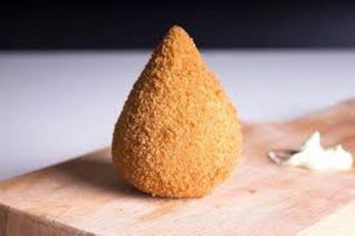 Coxinha de Frango com Catupiry