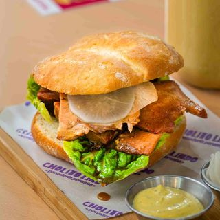 Pan con Cerdito Oriental