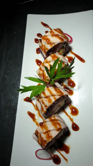 926. Black salmone roll - 8 pezzi