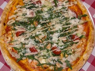 Піца Цезар з креветкою велика (600g)