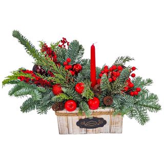 Aranjament in suport de lemn cu accesorii rosii