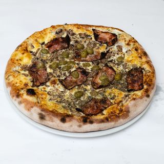 Chicago Style Zdenka pizza