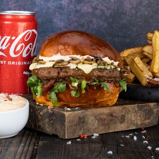 MENIU Blue Cheese Burger