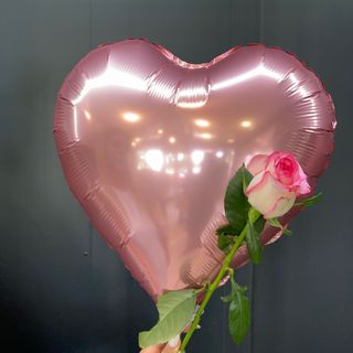 Սրտիկ розовый с розами