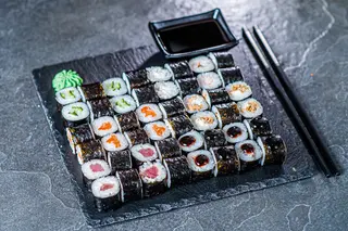 Set Maki