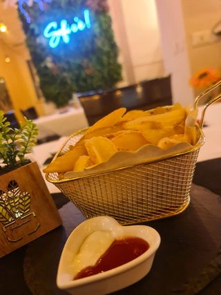 Patatine fritte box medio